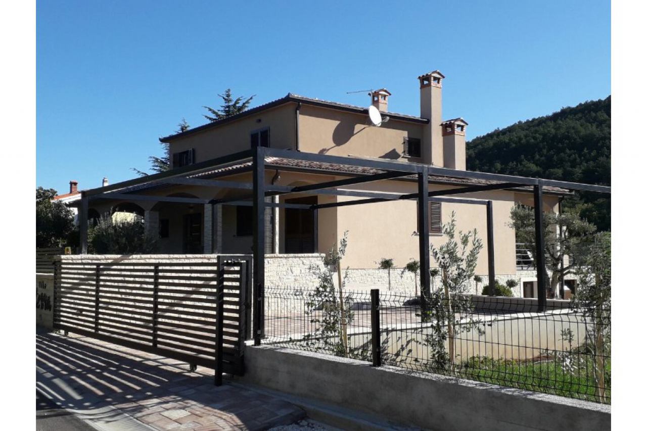 IZRADA METALNIH OGRADA ZA DVORIŠTA, BALKONE, PROZORE
