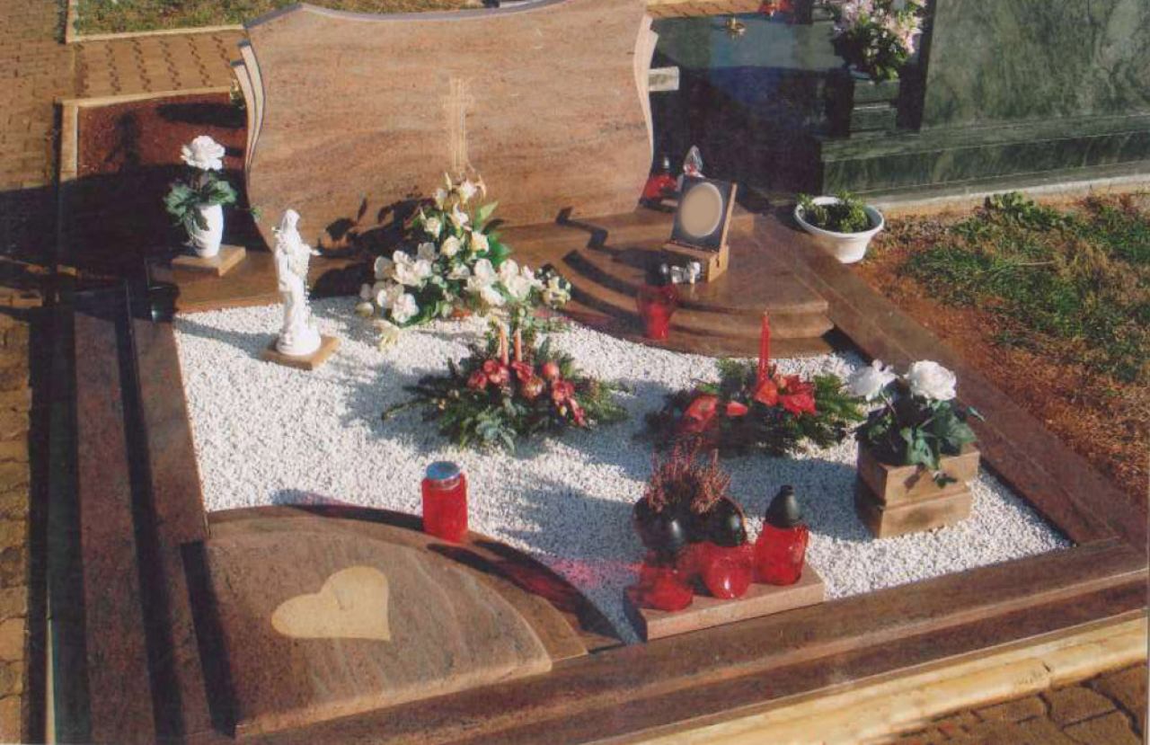 NADGROBNI SPOMENICI KVARNER