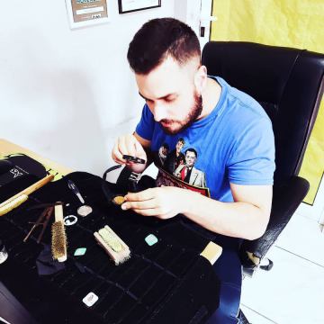 Popravci ručnih satova 