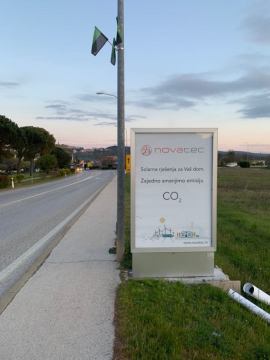 Svjetlosni oglasni ormarići