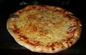 Pizza iz krušne peći Karlovac